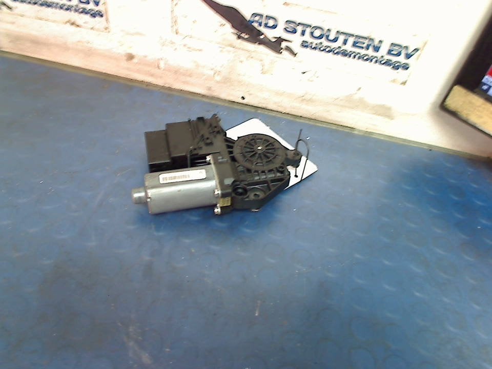 Motor Raammechaniek Rechts Achter Golf Plus (5M1/1KP) 2005, Gebruikt, Volkswagen, Volkswagen AG, Kundenbetreuung@volkswagen.de