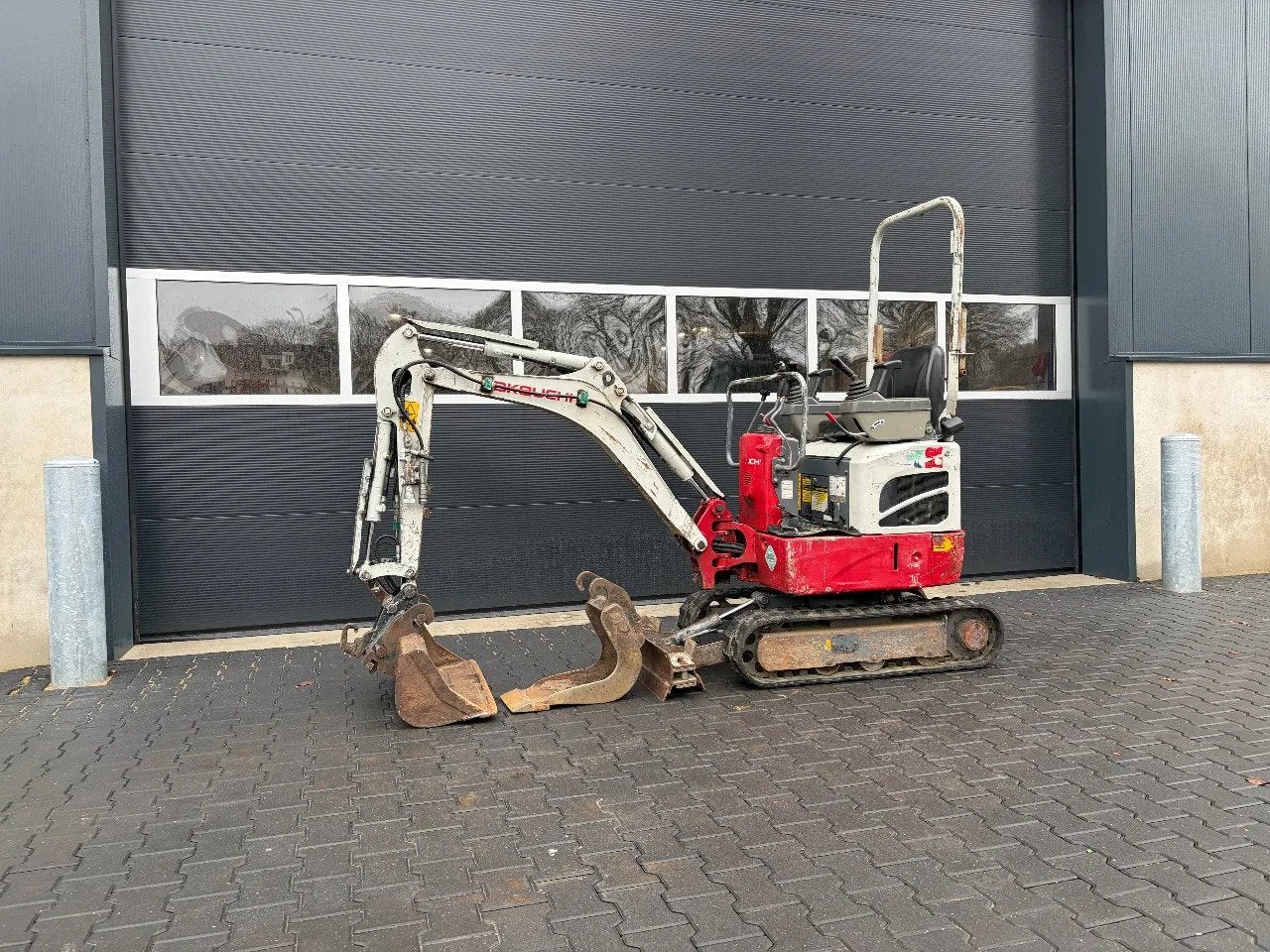 Takeuchi TB210R minigraver/graafmachine (bj 2015), Zakelijke goederen, Machines en Bouw | Kranen en Graafmachines, Graafmachine