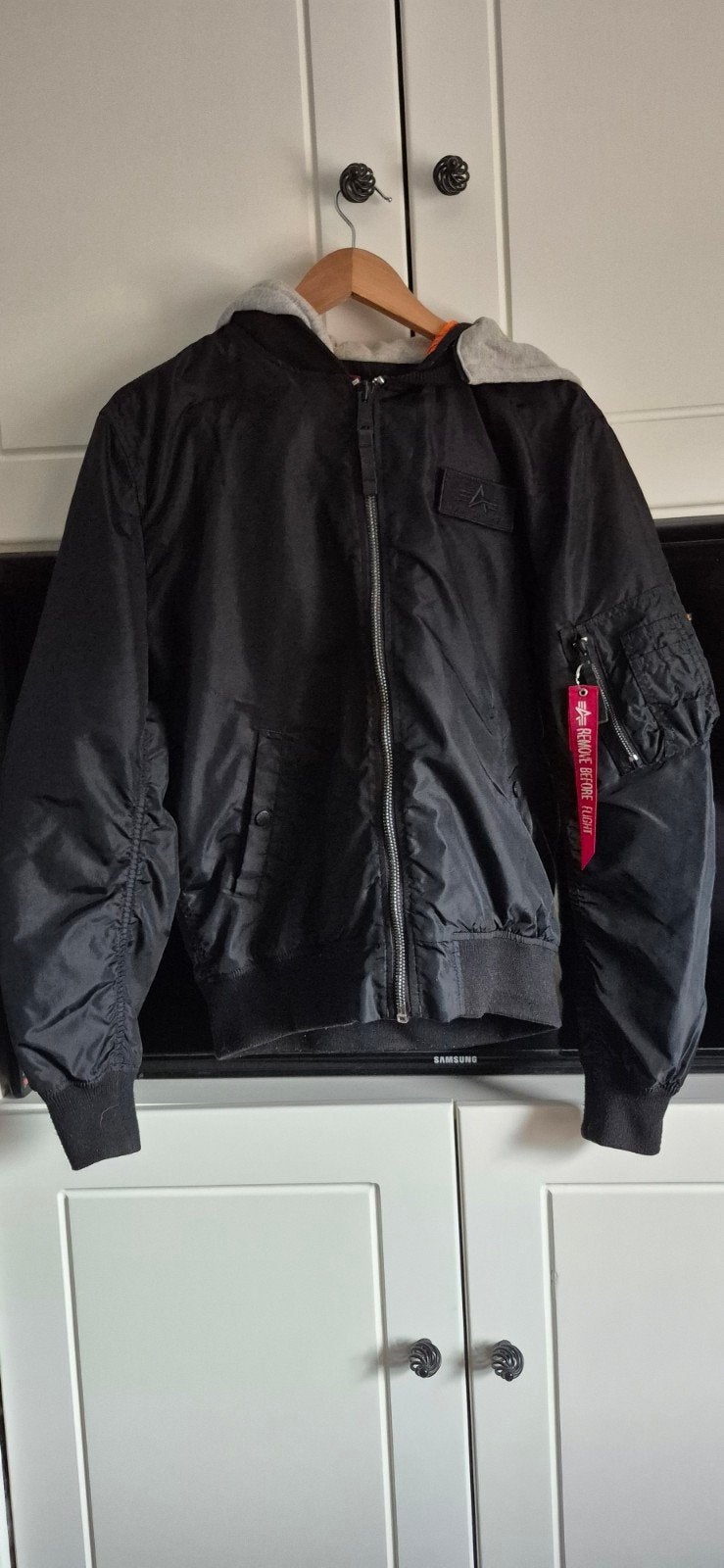 Alpha Industries Bomberjack met capuchon - Maat L, Maat 52/54 (L), Alpha Industries, Zwart, Ophalen of Verzenden