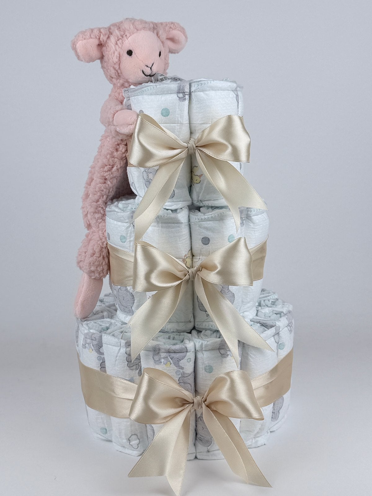 Luiertaart meisje hapoy horse tut lamb lotus beige, Kinderen en Baby's, Ophalen of Verzenden, Nieuw, Kraamcadeau