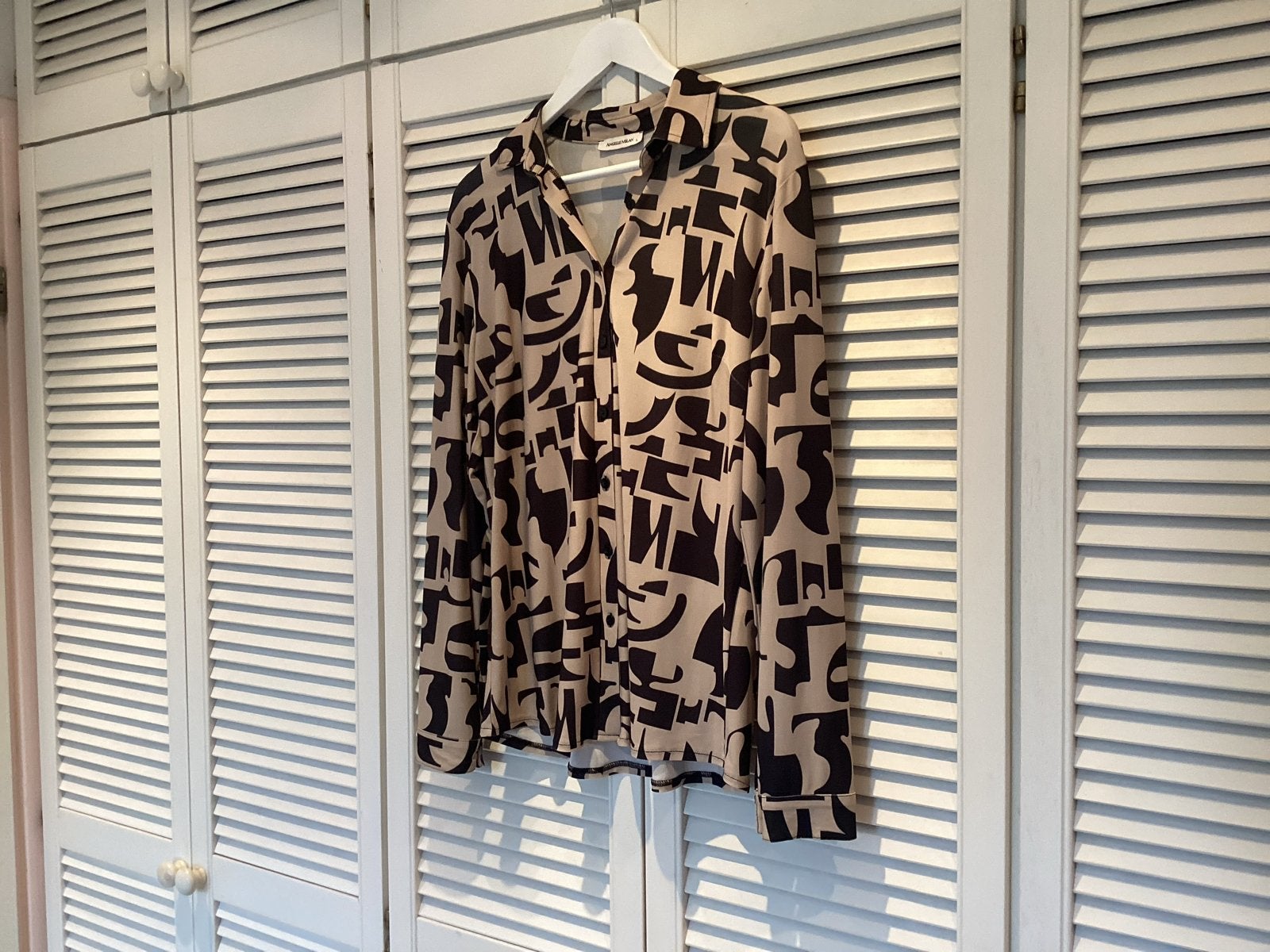 Angelle Milan Blouse met abstracte print - Maat L, Ophalen of Verzenden, Zo goed als nieuw, Maat 42/44 (L), Zwart