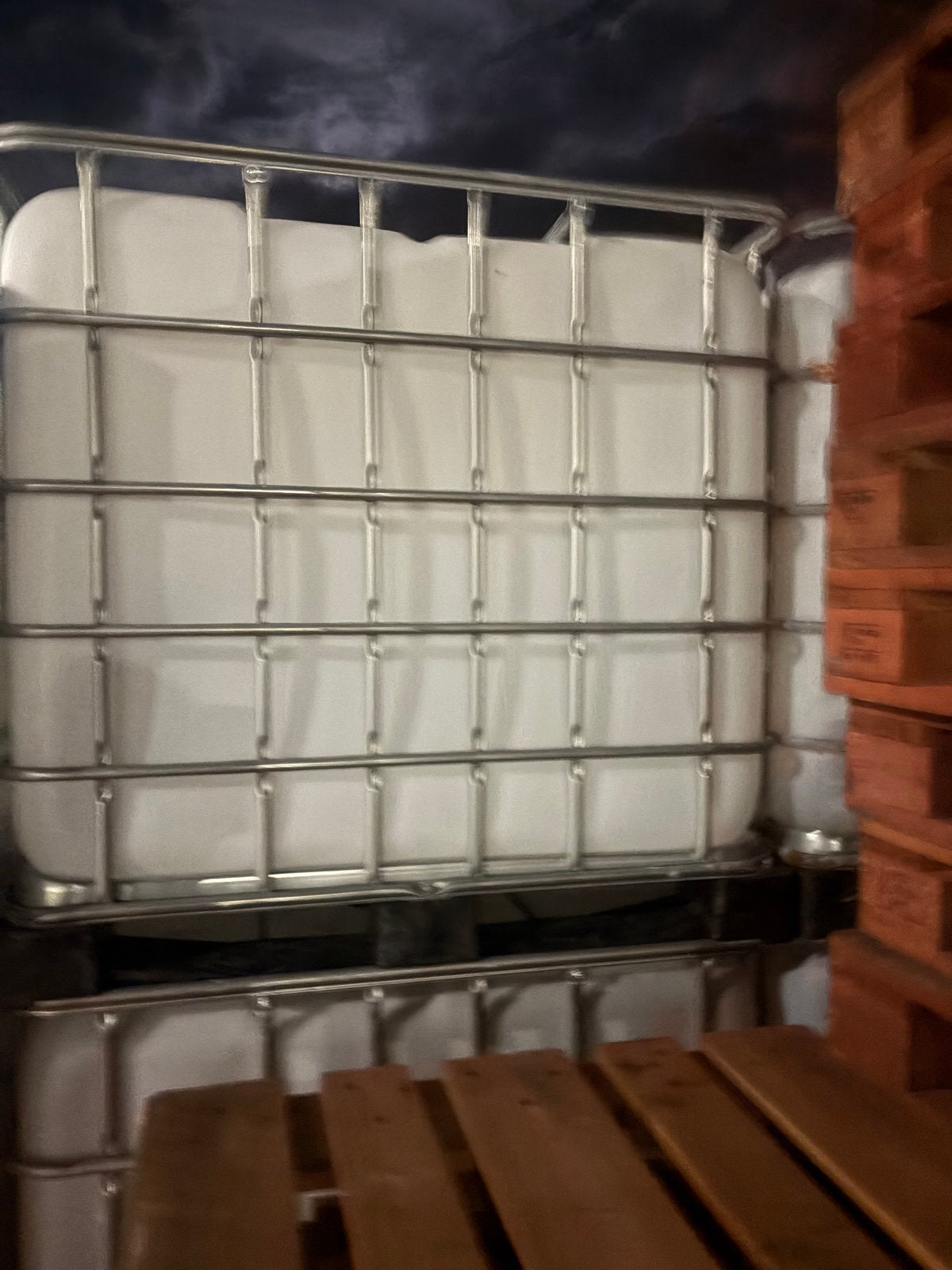 IBC Container 1000 Liter - Wit, Tuin en Terras, Ophalen, Kunststof, Gebruikt, Met kraantje
