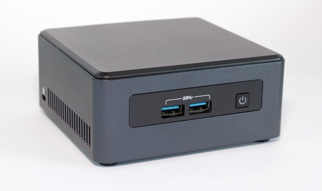intel nuc7i5  Mini PC / Windows 11, Computers en Software, Desktop Pc's, Ophalen, Intel, Zo goed als nieuw, SSD