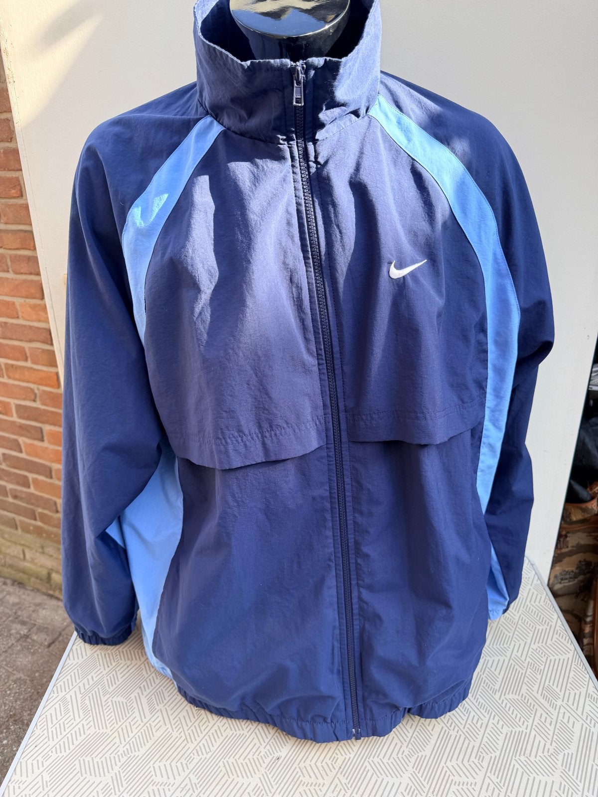Vintage Nike Windbreaker Jack - Marineblauw/Lichtblauw, Ophalen of Verzenden, Gedragen, Overige maten, Blauw