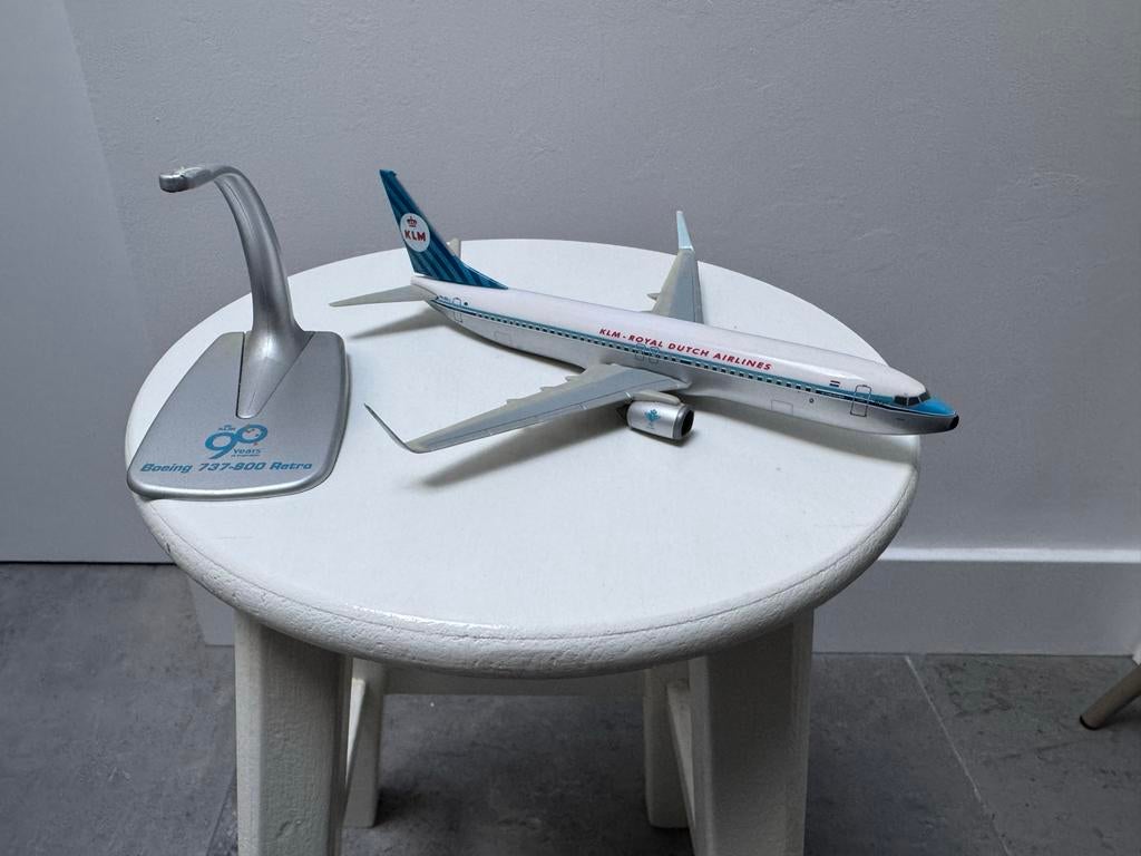 KLM B737-800 Retro 90 Jaar Bestaan Schaal 1:200, Ophalen of Verzenden, Zo goed als nieuw