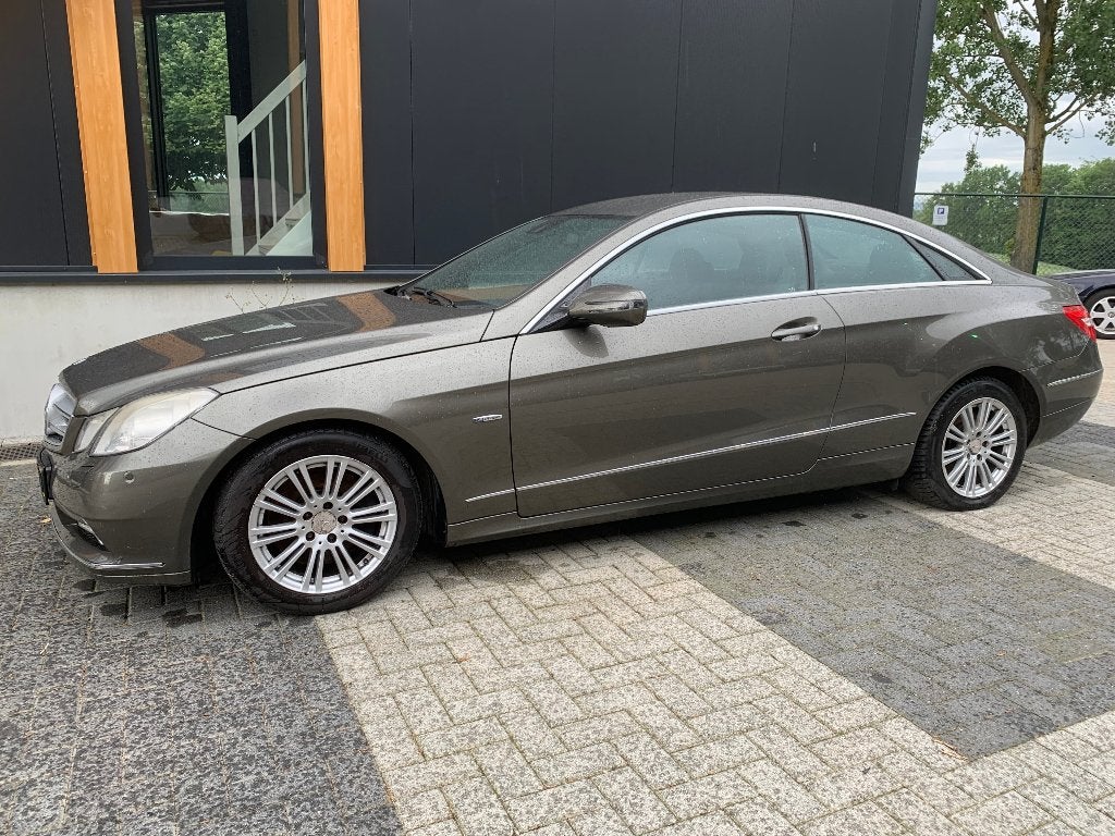 Mercedes-Benz E-Klasse 3.5 E350 CGI Coupe AUT 2010 leder, Auto's, Automaat, Achterwielaandrijving, 1800 kg, Zwart