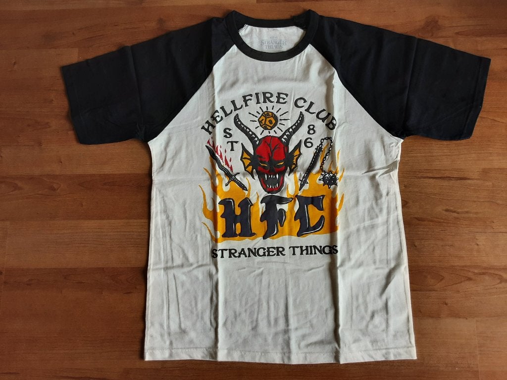 Nieuw Stranger Things Tshirt maat S, Kleding | Dames, Meerkleurig, Nieuw, Ophalen of Verzenden, Korte mouw