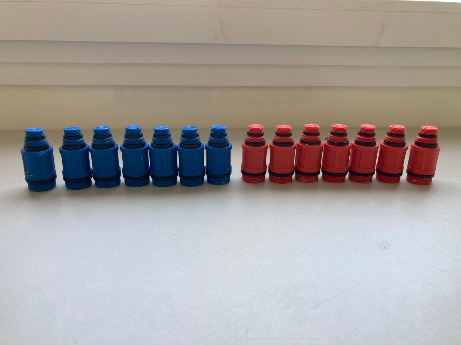 Bonfix universele afdekstop kunststof rood + blauw, Ophalen of Verzenden, Zo goed als nieuw