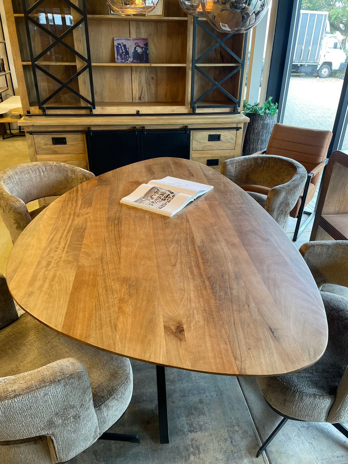 LEEGVERKOOP ORGANISCH BLAD MANGO VOORRAAD259 EURO CHEFMEUBEL, Bruin, Nieuw, Ophalen of Verzenden, Modern