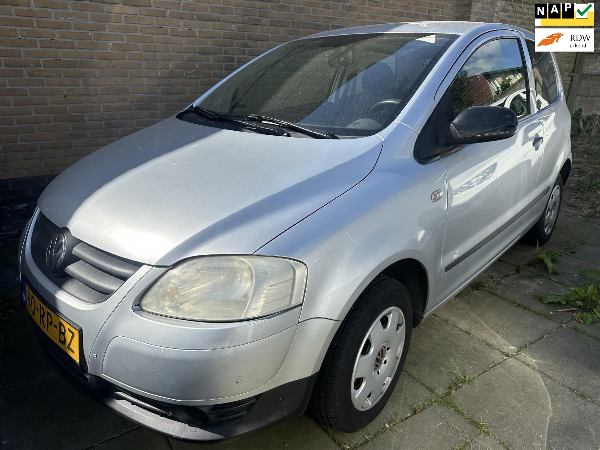 Volkswagen Fox 1.4 Trendline, Auto's, 15 km/l, Zwart, 4 cilinders, 4 stoelen