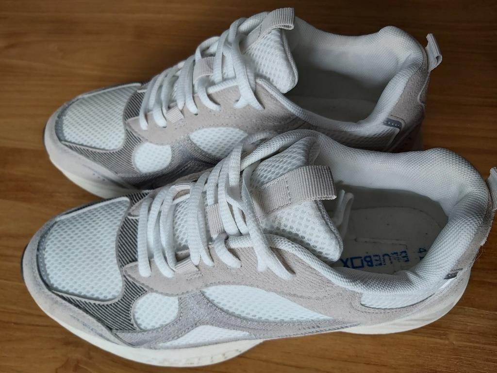 Nieuwe Bluebox Schoenen Maat 41, Kleding | Dames, Schoenen, Wit, Nieuw, Ophalen of Verzenden, Sneakers of Gympen