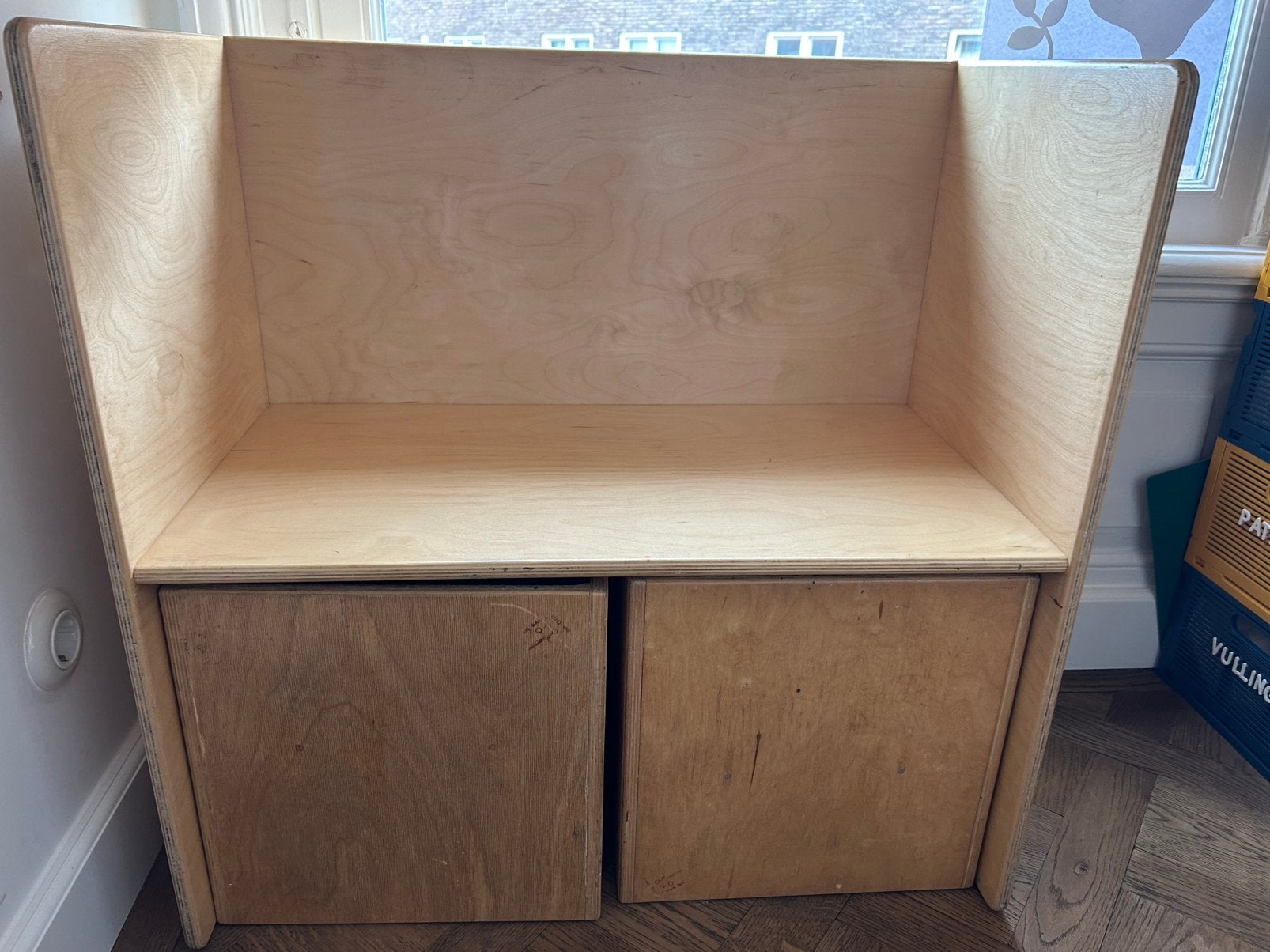 Van Dijk houten tafel / kinderbureau met bijpassende stoelen, Ophalen, Gebruikt