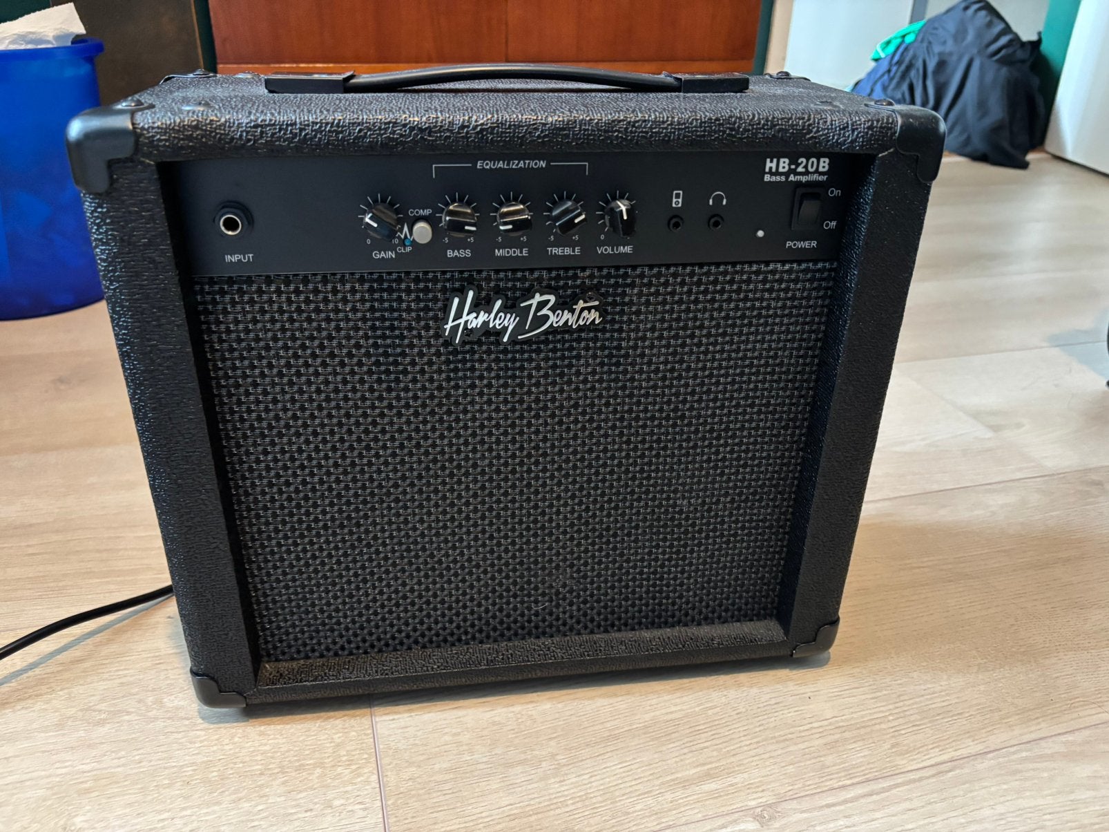 Harley benton HB-20B bas versterker, Ophalen, Zo goed als nieuw, Minder dan 50 watt