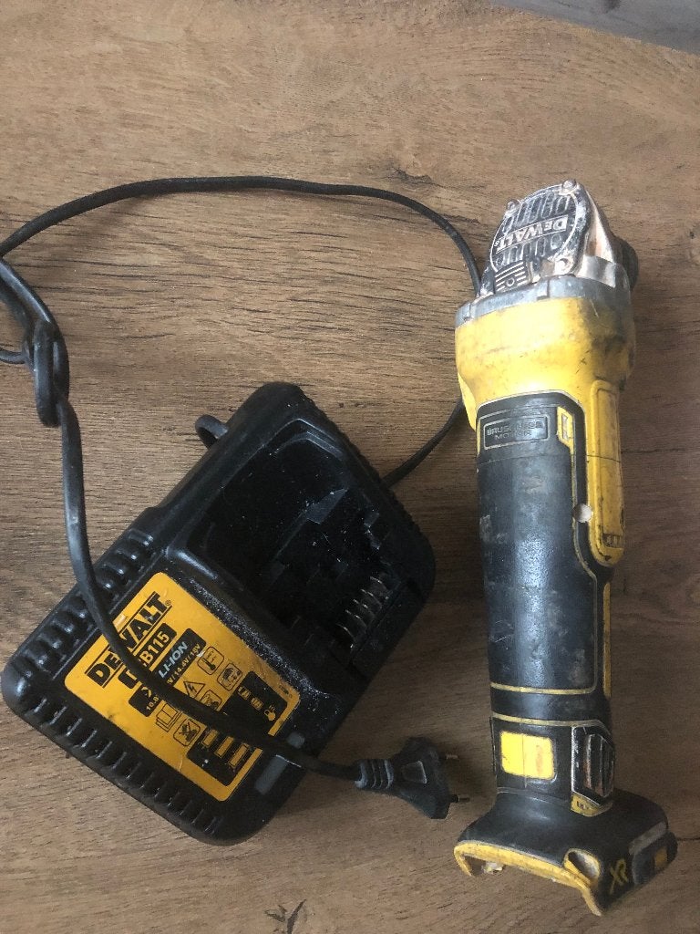 De walt Slijptol, Ophalen, Gebruikt, 1000 watt of meer, Haakse handslijpmachine