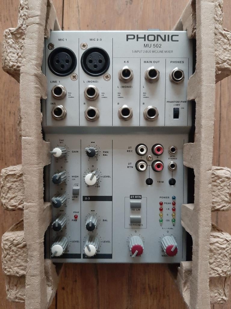 PHONIC MU502 mengpaneel mixer, Ophalen of Verzenden, Zo goed als nieuw, Minder dan 5 kanalen