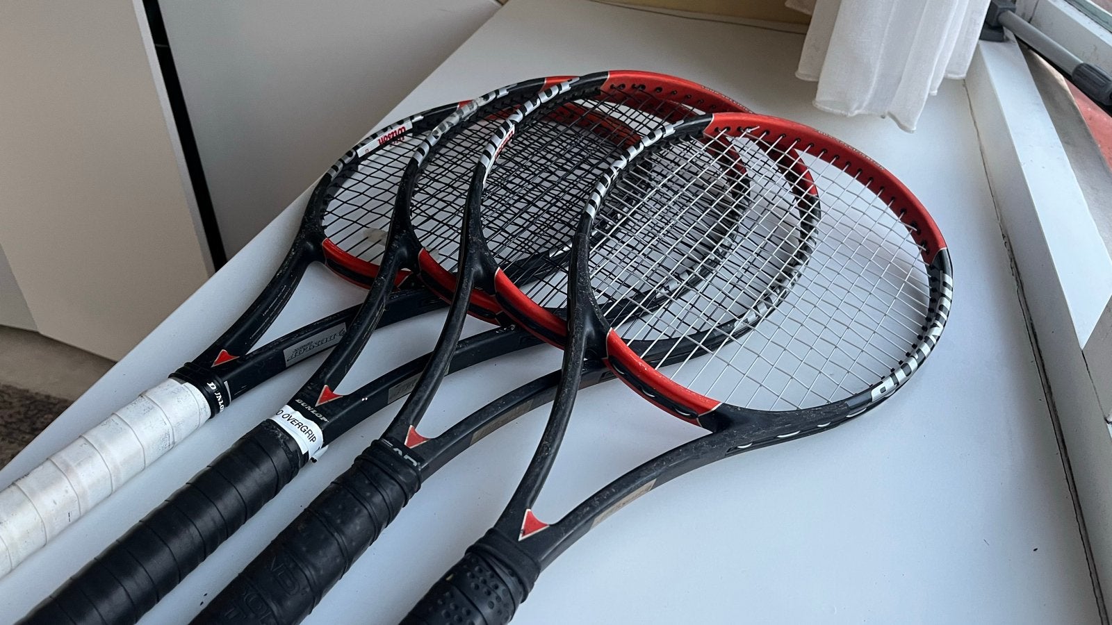 Dunlop 300G !, Sport en Fitness, L2, Gebruikt, Ophalen of Verzenden, Racket