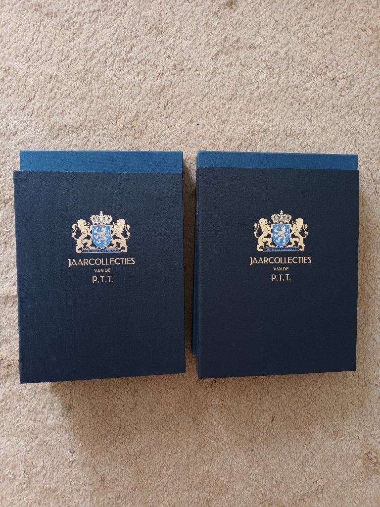DAVO albums voor jaarcollecties > twee stuks > kijk !, Verzenden, Verzamelalbum