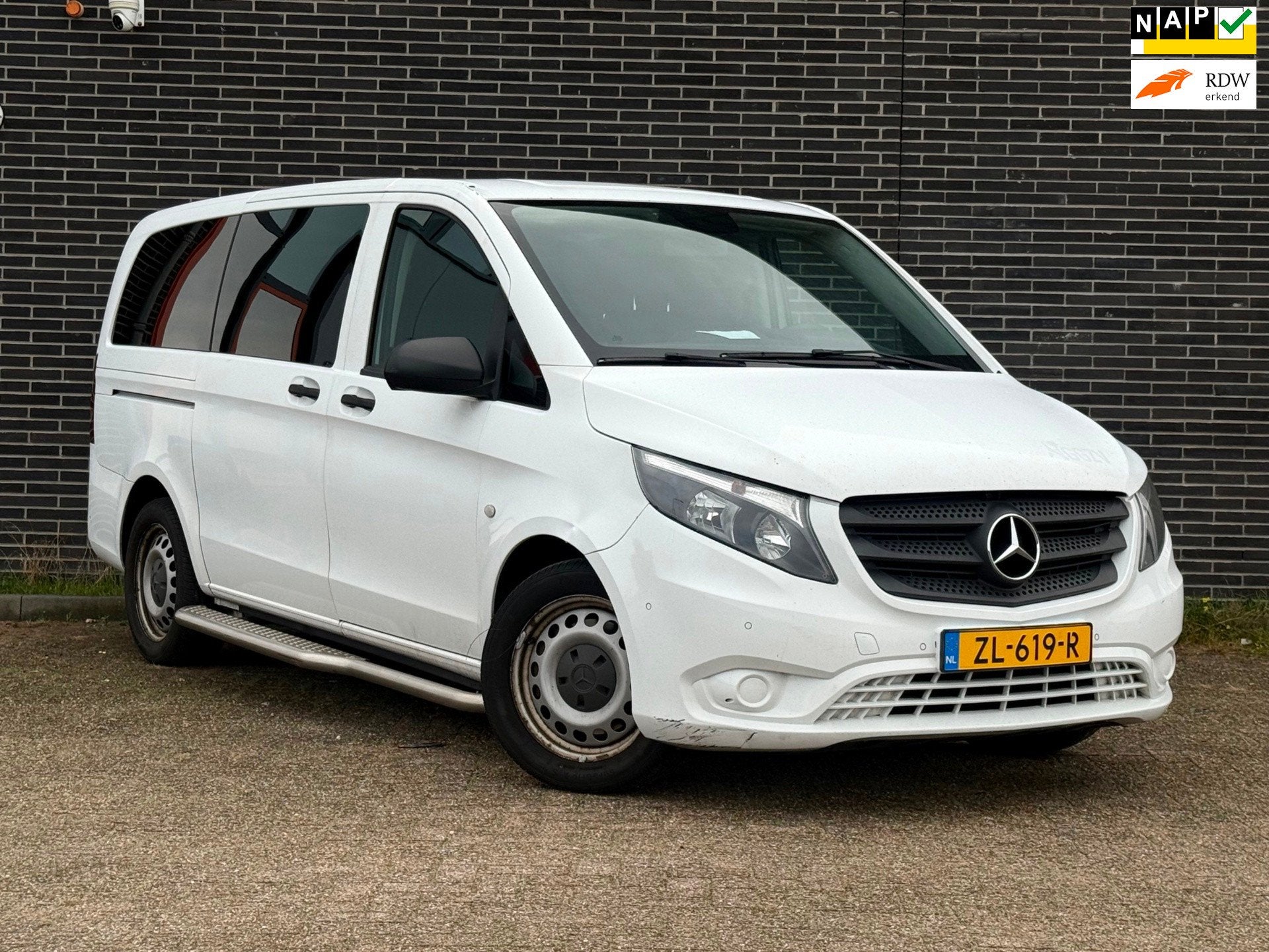 Mercedes-Benz Vito Tourer 119 CDI Select Lang Aut, Leder!, Automaat, Achterwielaandrijving, Gebruikt, 2000 kg