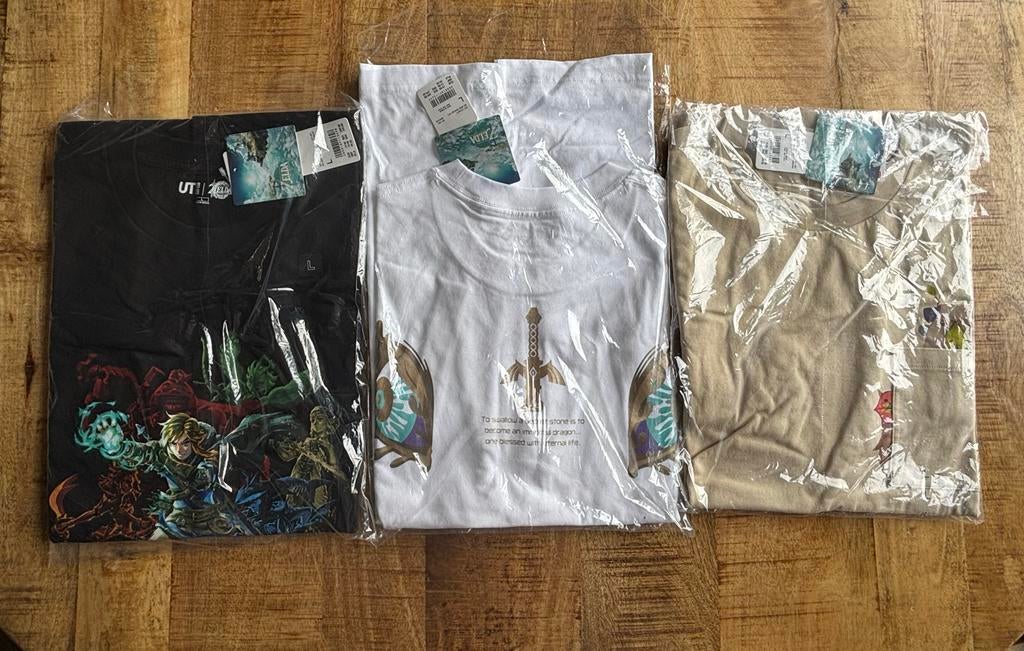 3x Zelda Uniqlo UT T-shirts Nieuw & Limited Edition maat L, Ophalen of Verzenden, Nieuw, Maat 52/54 (L), Overige kleuren