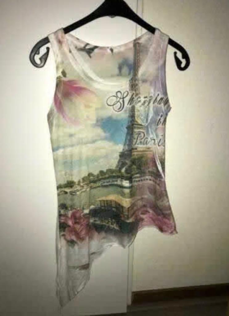 top met Eiffeltoren in maat xs, Kleding | Dames, Ophalen, Wit, Zo goed als nieuw, Zonder mouw