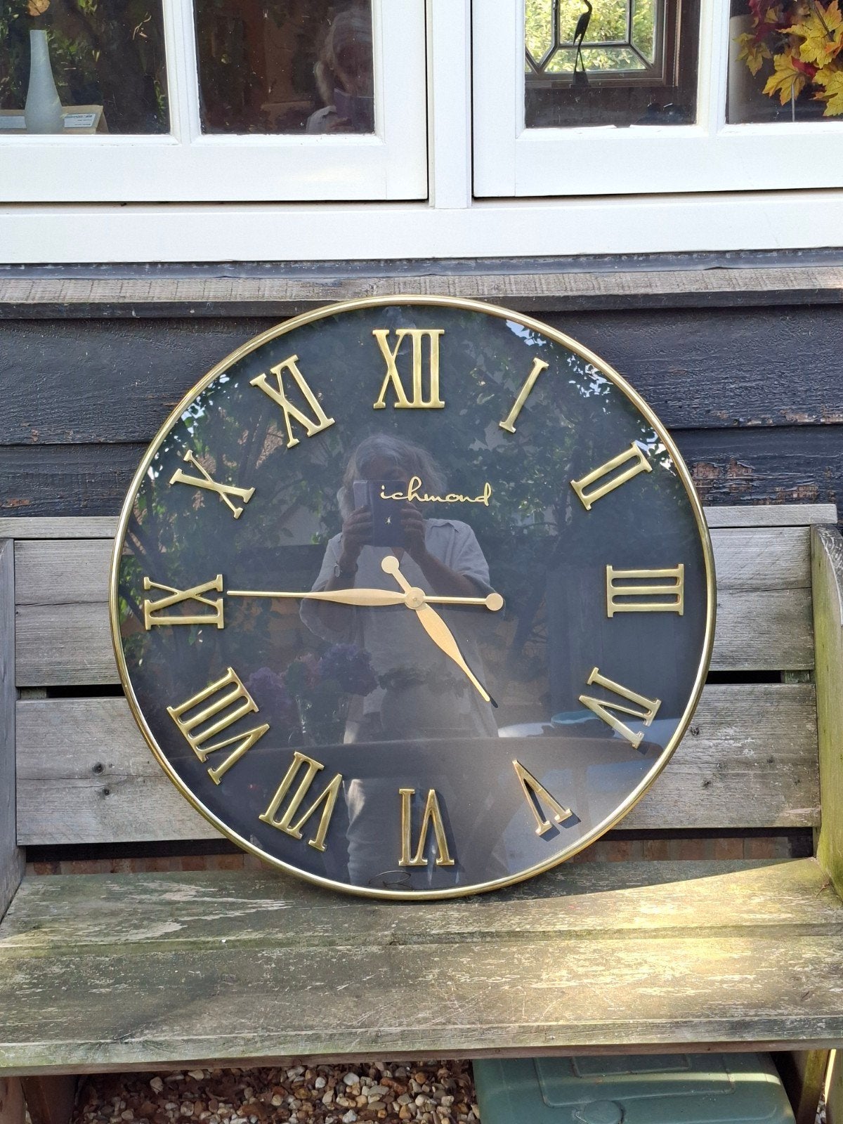 Grote Richmond wandklok - 76 cm diameter, Ophalen