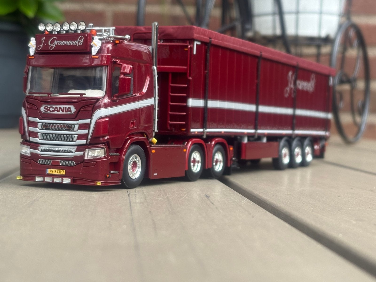 WSI, de J. Groeneveld Transport Scania R Normal, Ophalen of Verzenden, Zo goed als nieuw, Bus of Vrachtwagen, Wsi
