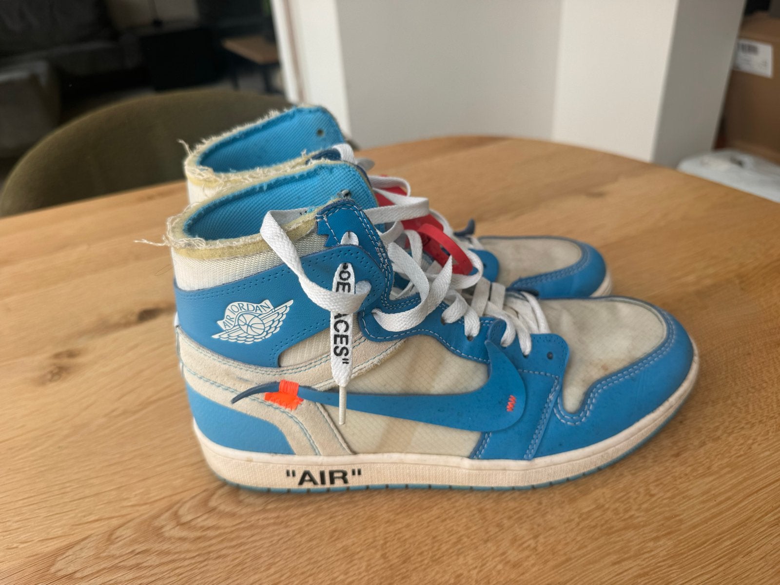 Air Jordan 1 Retro High Off-White University Blue Maat 45, Ophalen of Verzenden, Gedragen, Blauw, Sneakers of Gympen