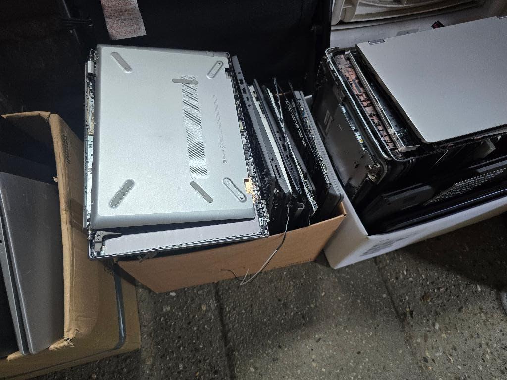 Defect laptops, Computers en Software, Windows Laptops, Ophalen, 17 inch of meer, 2 tot 3 Ghz, Met videokaart