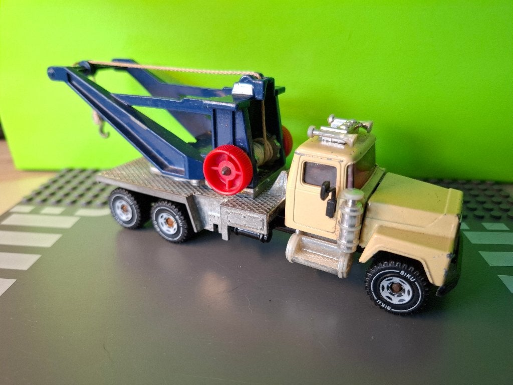 Siku 2917 - Mack Wrecker Truck [beige] 1/55, Ophalen of Verzenden, Gebruikt, Bus of Vrachtwagen