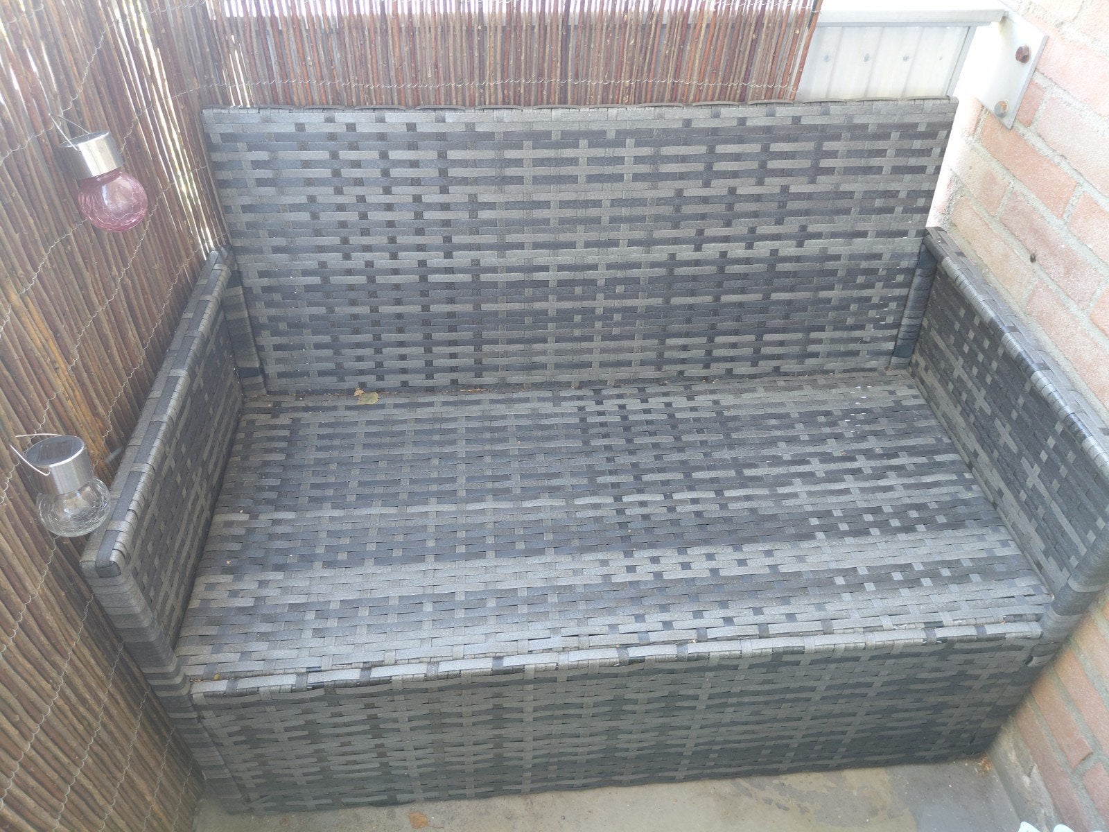 Compacte tuin/balkon bank - Grijs gemêleerd, Ophalen, Zo goed als nieuw, Wicker