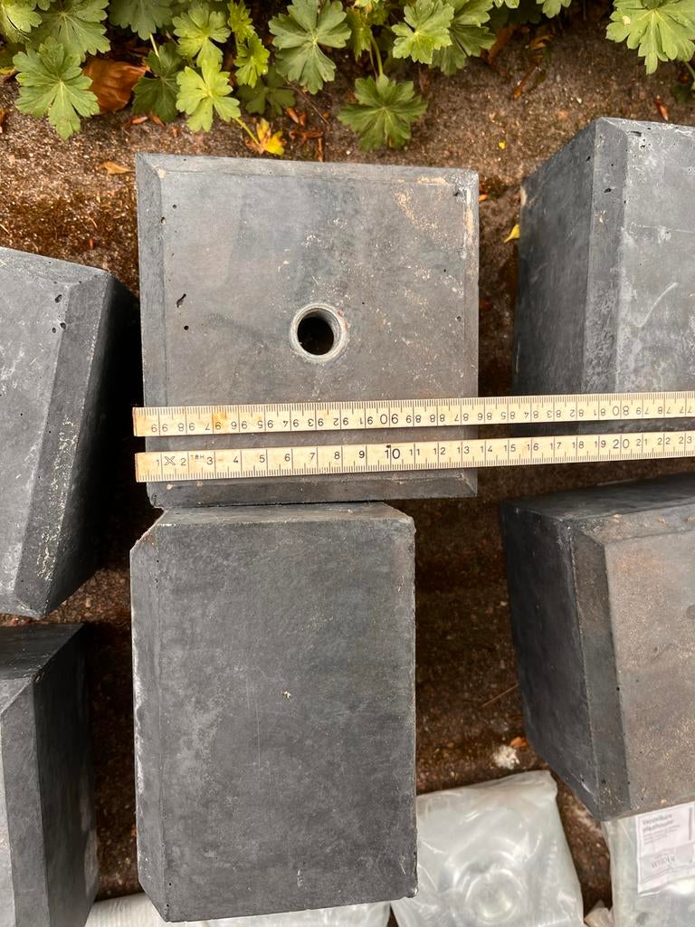 BetonPoeren en Verstelbare paalhouders voor 10x10 ), Ophalen of Verzenden, Gebruikt, 100 tot 250 mm, Overige typen