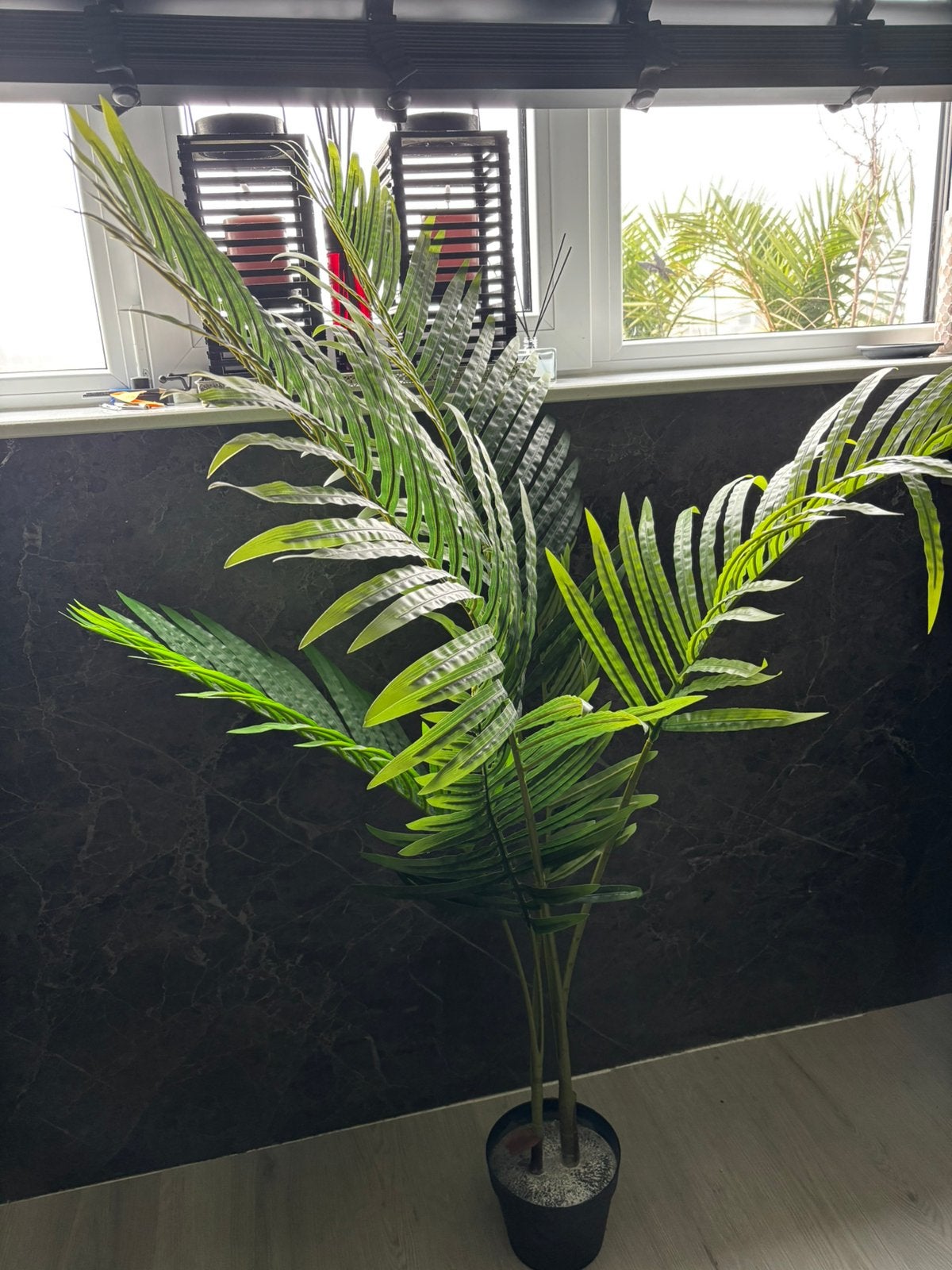 Kunst palm met vaste pot, Ophalen, Zo goed als nieuw