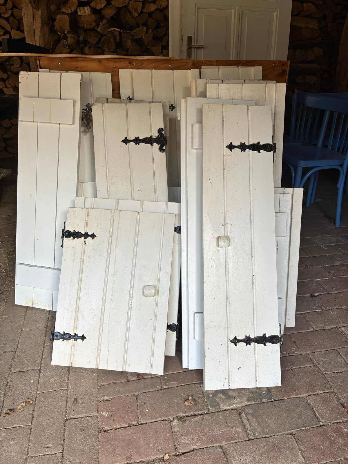 Oude houten luiken met smeedijzeren beslag, Ophalen, Gebruikt, Minder dan 80 cm, Overige typen