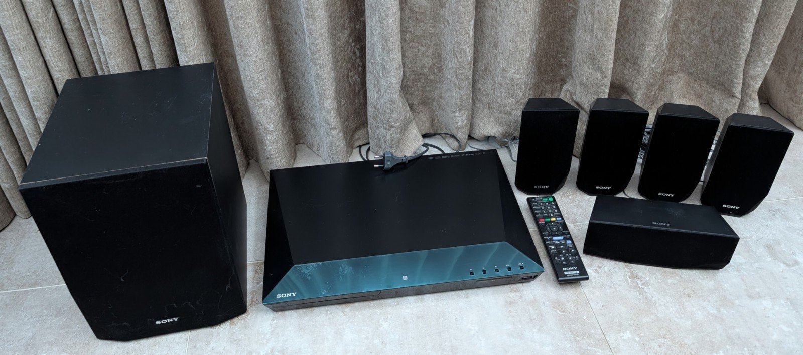 Sony BDV-E2100 5.1 Blu-ray Home Cinema Systeem, Gebruikt, Blu-ray-speler, 70 watt of meer, Ophalen of Verzenden