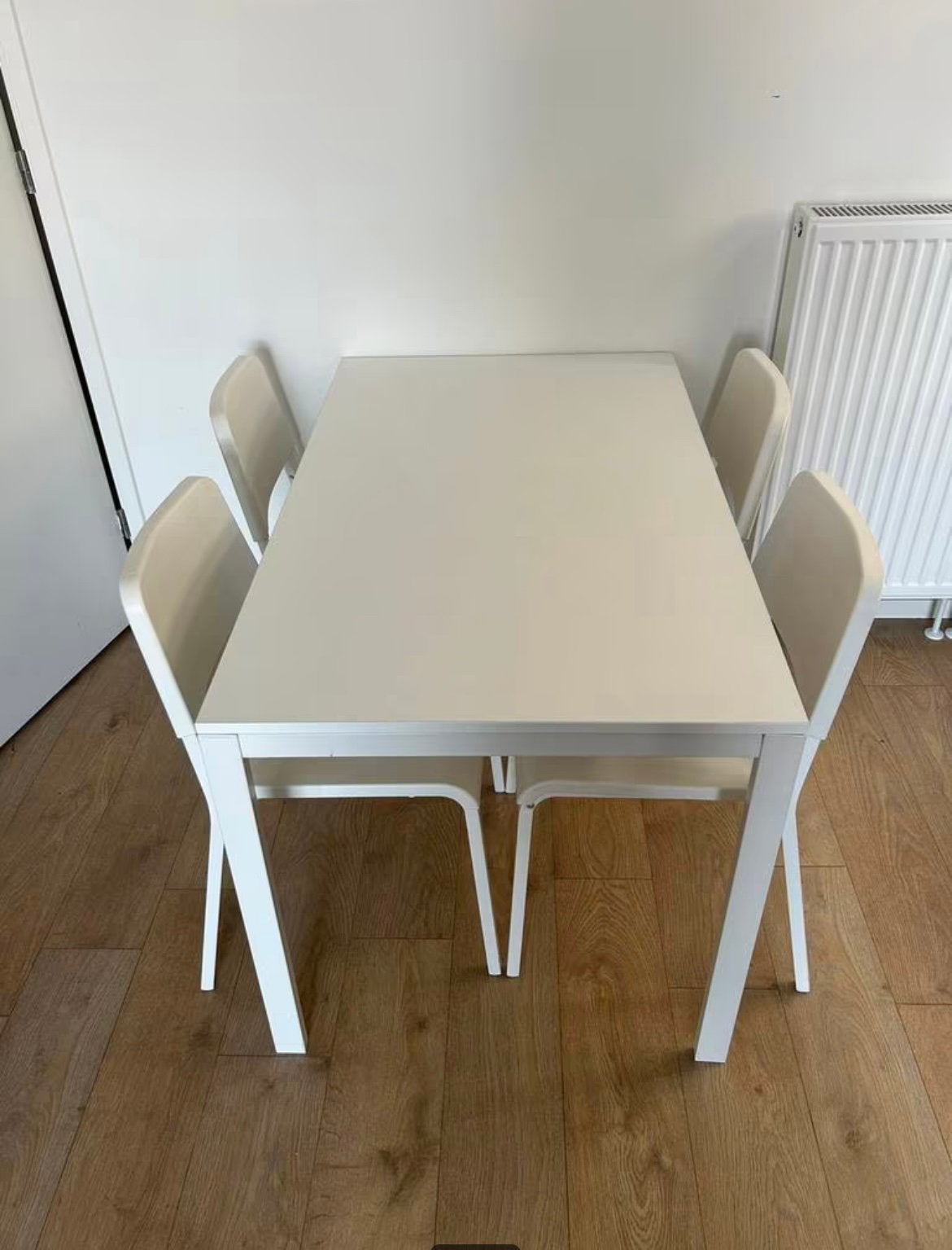 IKEA  Eettafel Set, 4 Stoelen - Z.G.A.N., Ophalen, Zo goed als nieuw, 4 tot 6 stoelen