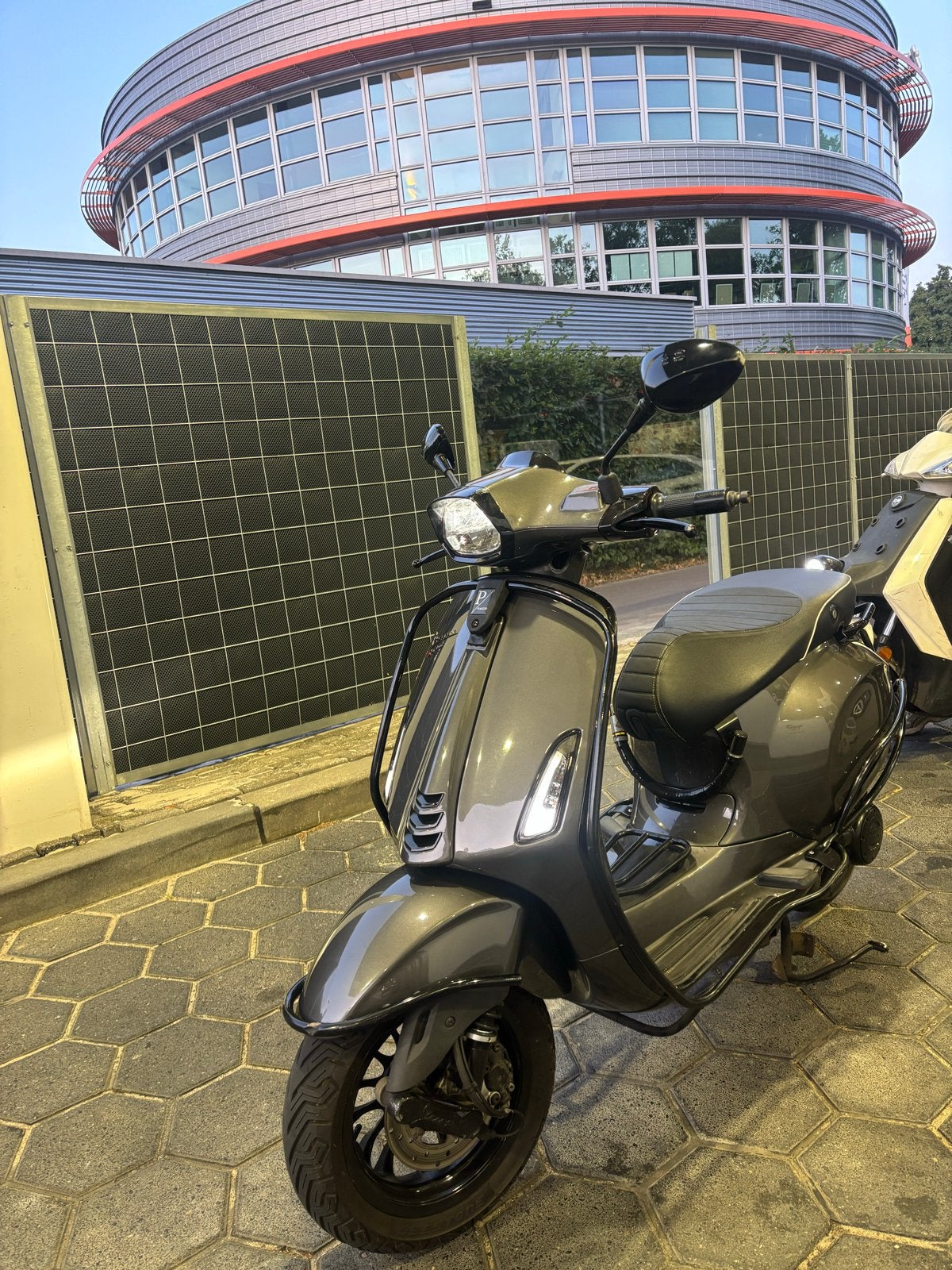 Vespa Sprint 50cc 4T - Zo goed als nieuw, 2019, Fietsen en Brommers, Scooters | Vespa, Overige modellen, Maximaal 45 km/u, Ophalen of Verzenden