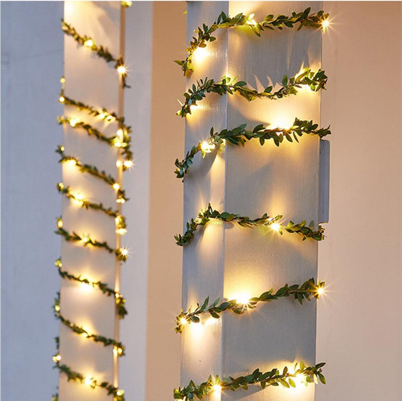 Rotan Slinger Met Led Lamp Op Batterijen / Kunstplant, Verzenden, Nieuw