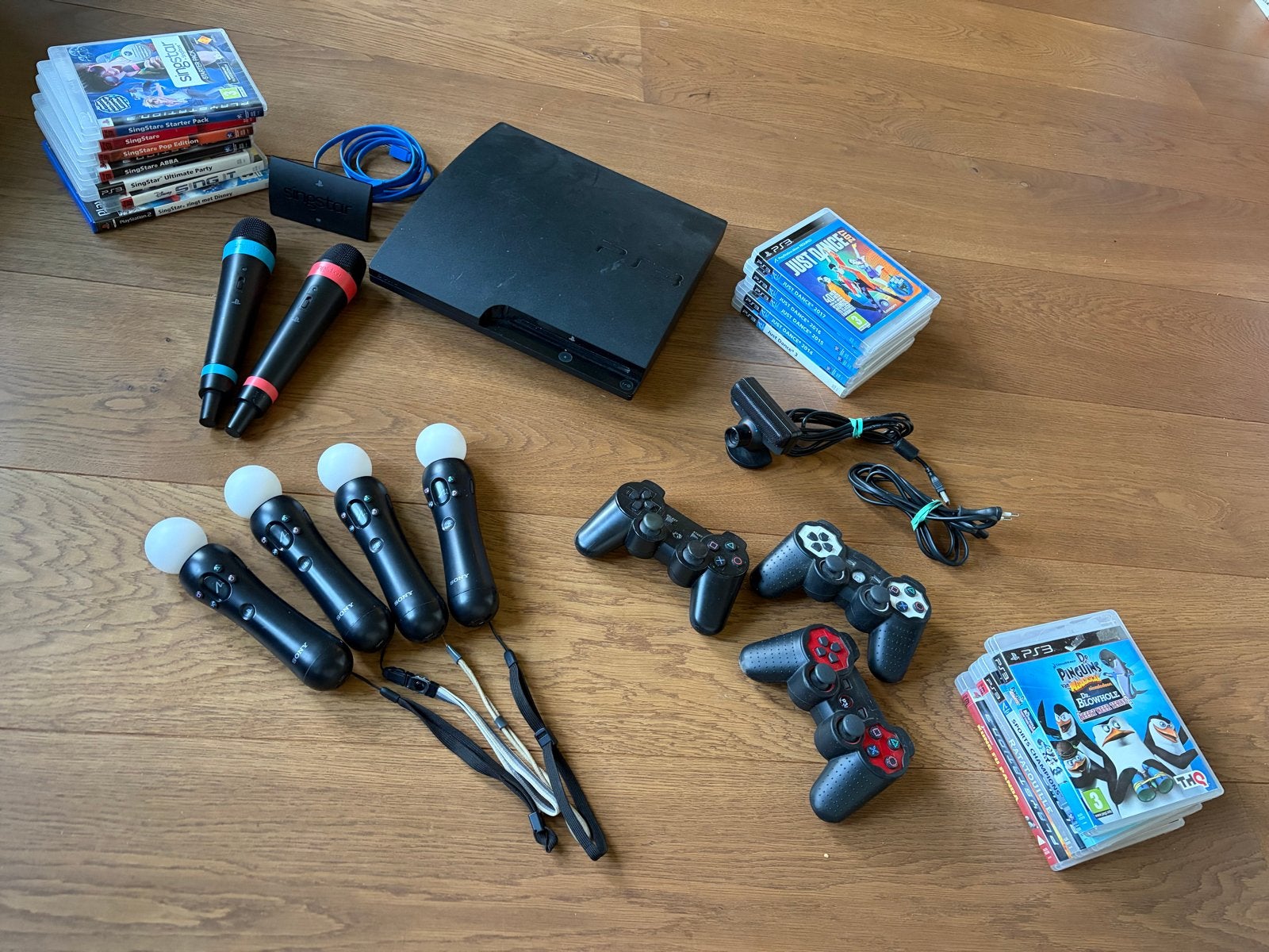 PS3 Slim met move controllers, microfoons en 16 games, Spelcomputers en Games, Ophalen, 250 GB, Met 3 controllers of meer, Slim