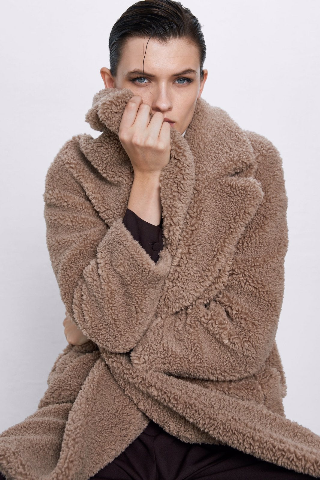 Zara winterse pluche borg 3/4 jas bruintint maat M, Kleding | Dames, Jassen | Winter, Verzenden, Zo goed als nieuw, Maat 38/40 (M)