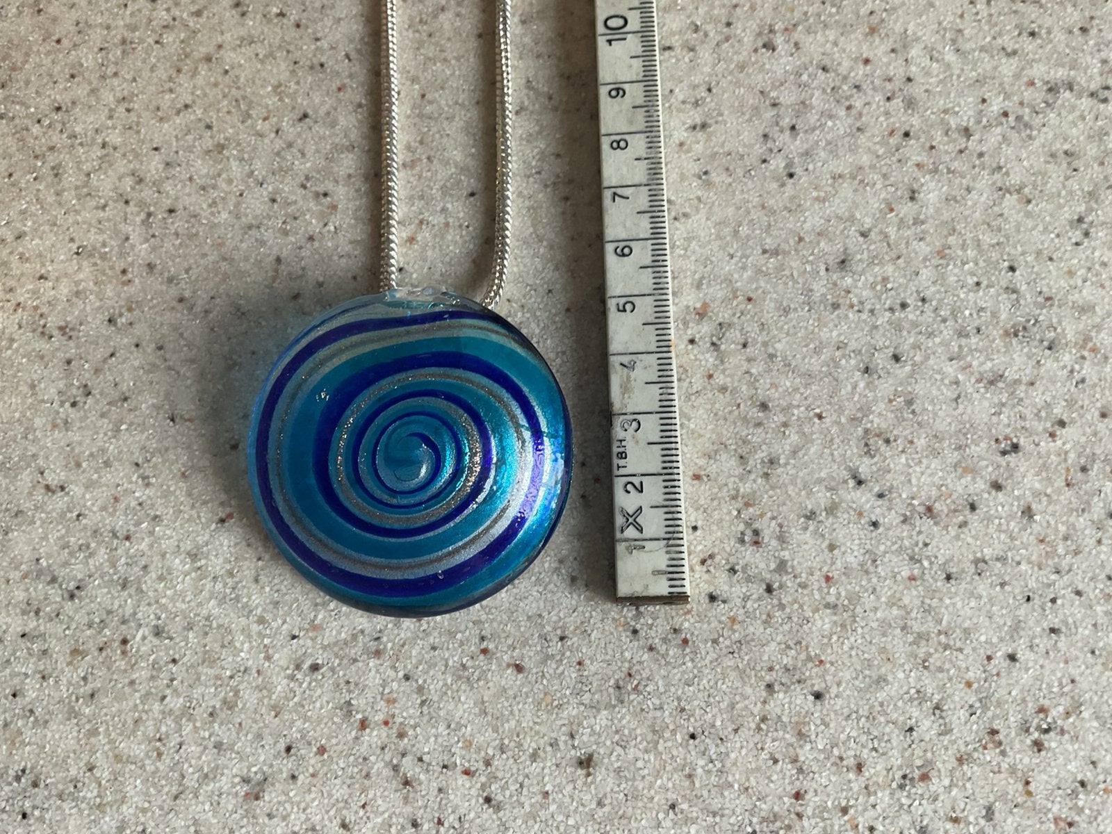 Glazen hanger met ketting, Ophalen of Verzenden, Zo goed als nieuw, Blauw, Overige materialen