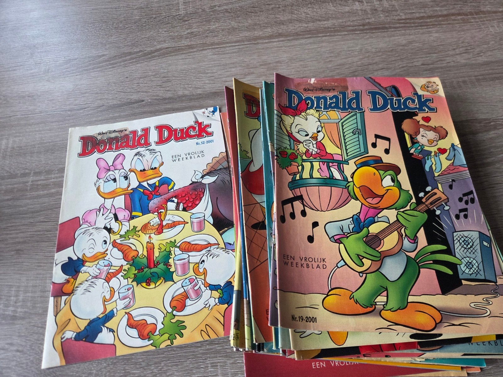 Donald Duck 2001, Meerdere comics, Ophalen of Verzenden, Gelezen, Europa