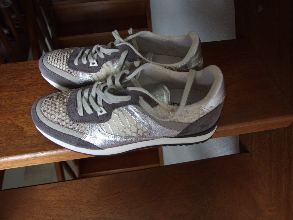 Mustang zgan sneakers met dierprint/zilver maat 43, Kleding | Dames, Schoenen, Overige kleuren, Ophalen of Verzenden, Mustang