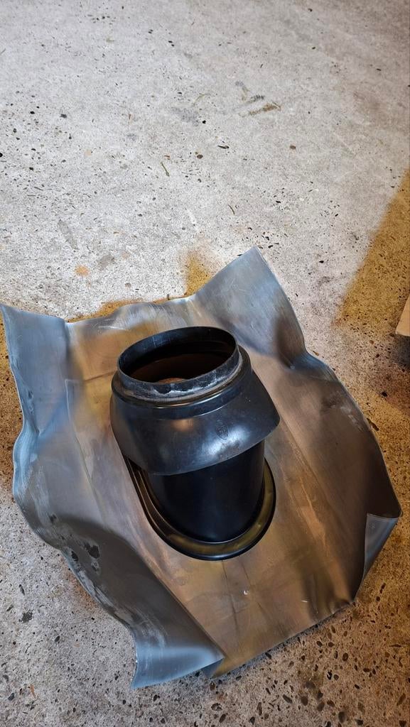 Dakdoorvoer 130 mm met loodslab, Ophalen, Ventilator en Afzuiger