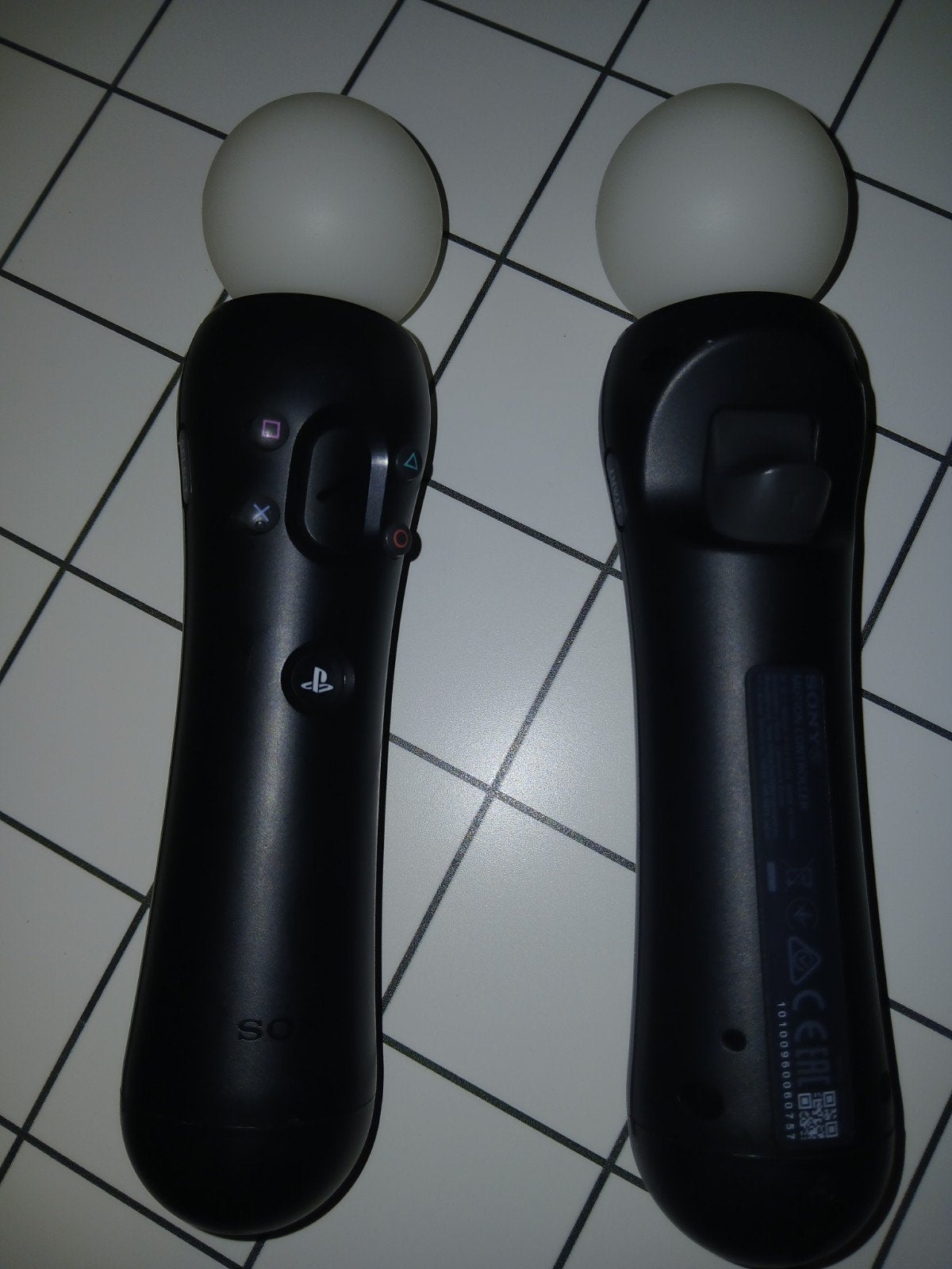 Sony PlayStation Move Motion Controllers (2 stuks), Ophalen, PlayStation 4, Zo goed als nieuw, Controller