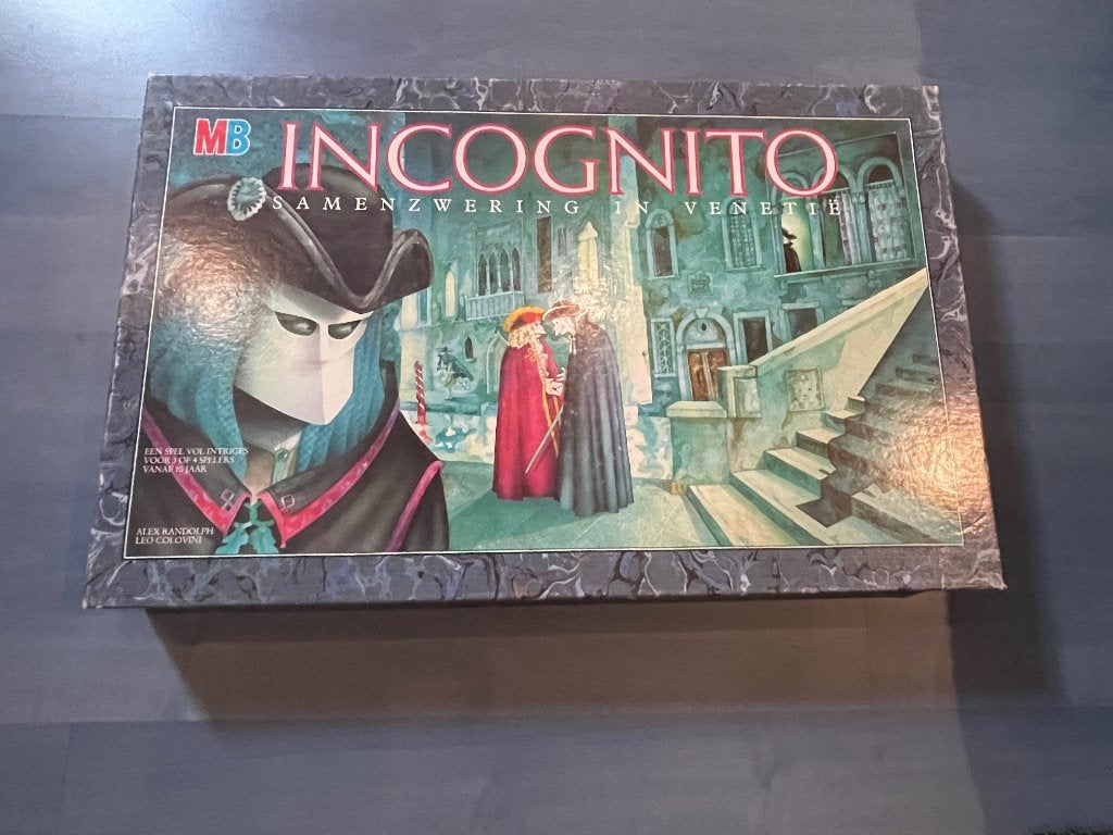 Gezelschapsspel Incognito, Drie of vier spelers, Ophalen of Verzenden, Nieuw, MB Spellen