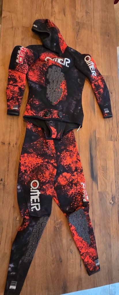 Duik / Speervis set - Omer Red Stone 5mm (M) + Tusa&Scubapro, Watersport en Boten, Ophalen of Verzenden, Gebruikt, Duikpak