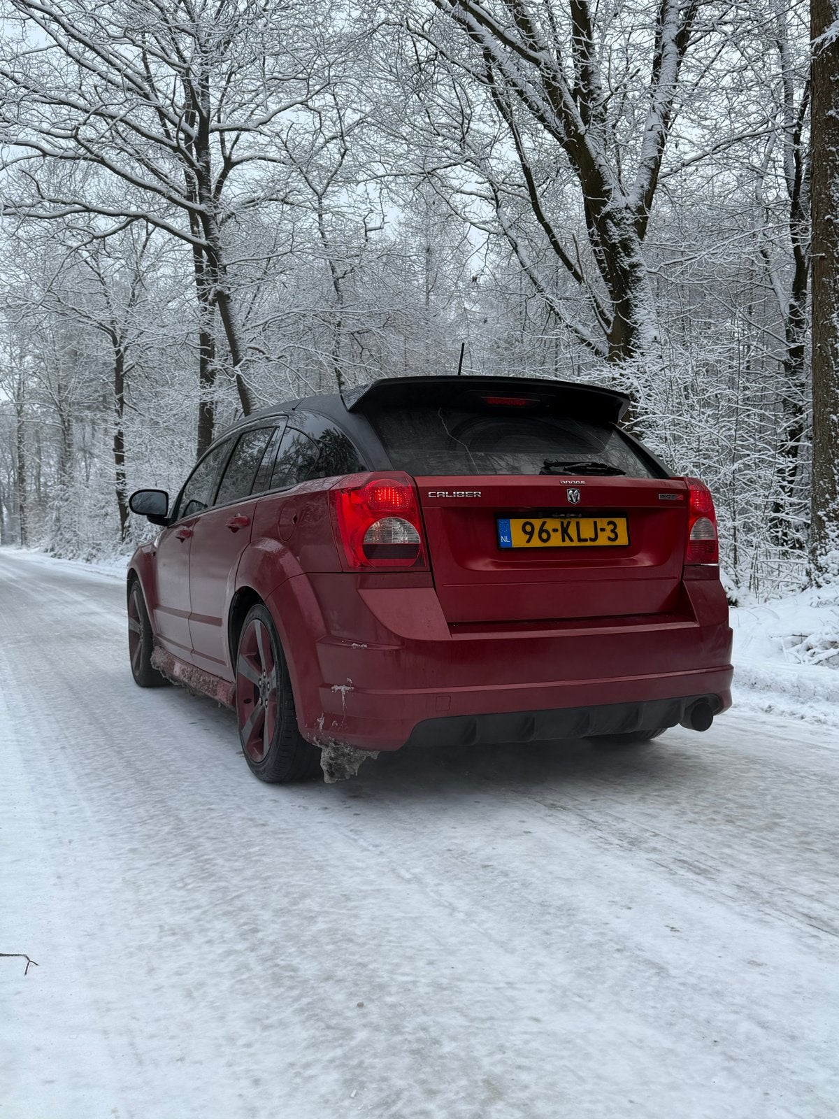 Dodge Caliber 2.4 217KW Srt4 2010 Rood - Projectauto, Auto's, Voorwielaandrijving, 295 pk, Zwart, 2359 cc