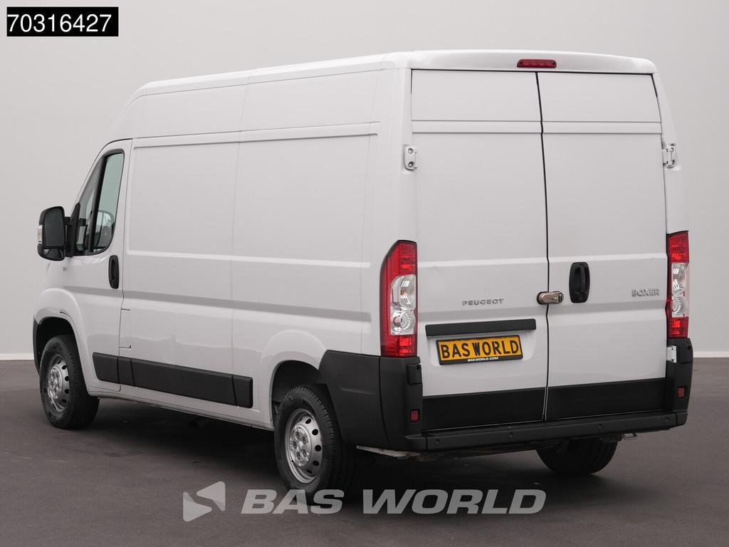 Peugeot Boxer 140PK L2H2 Airco Cruise CarPlay Parkeersensore, Stof, Gebruikt, Euro 6, 4 cilinders