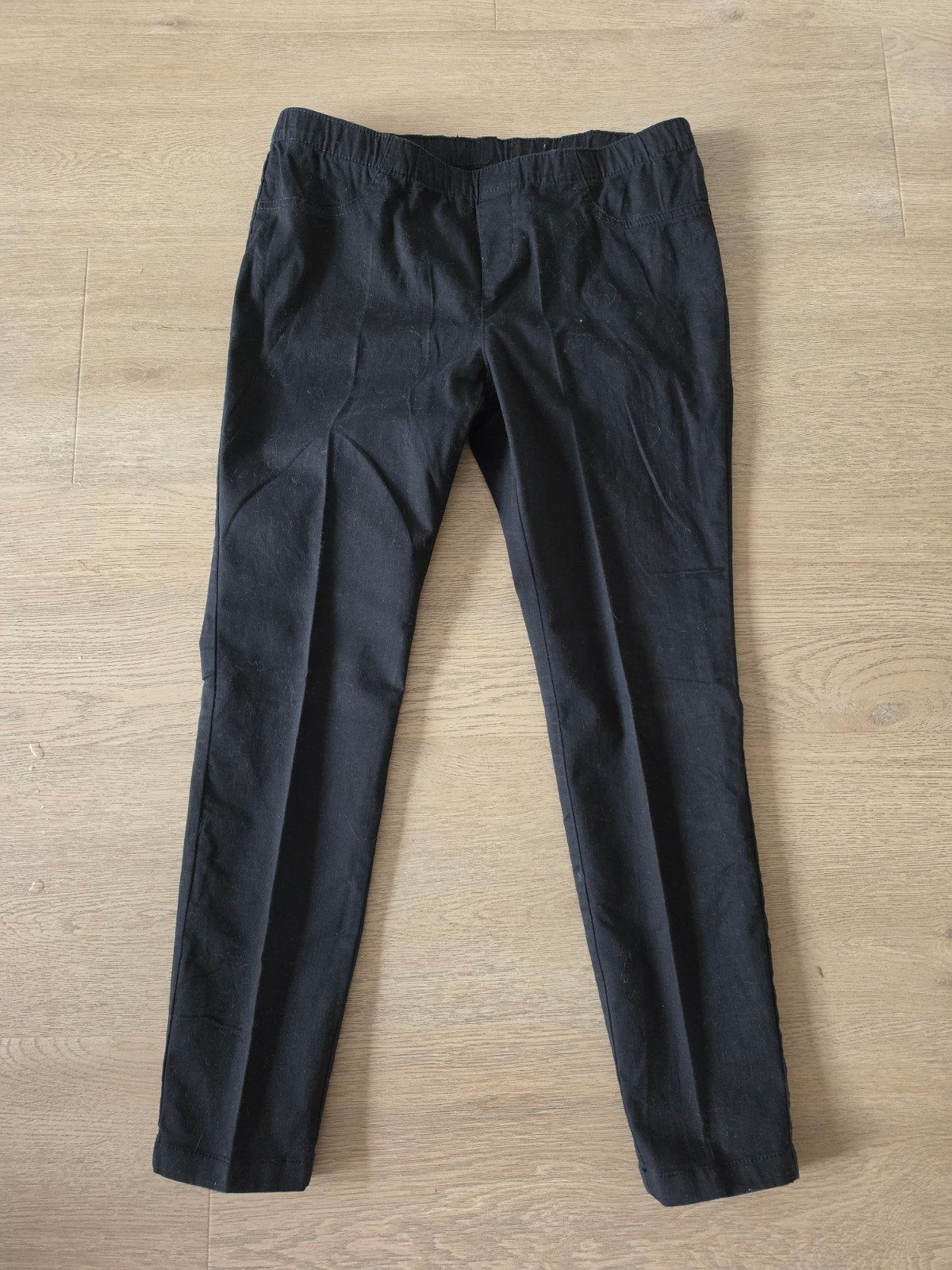 Zwarte broek maat 40, Kleding | Dames, Broeken en Pantalons, Maat 38/40 (M), Zwart, Ophalen of Verzenden, Zo goed als nieuw