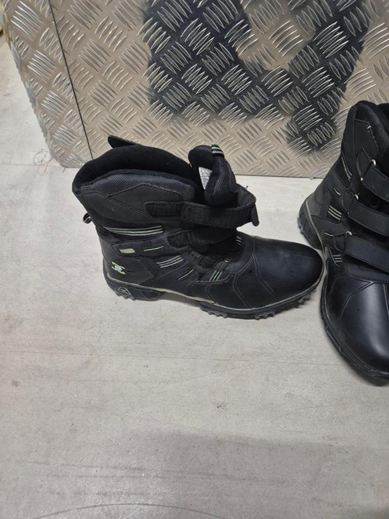 Zwarte Snowboots - Maat 42, Ophalen of Verzenden, 100 tot 140 cm, Snowboots, Overige merken